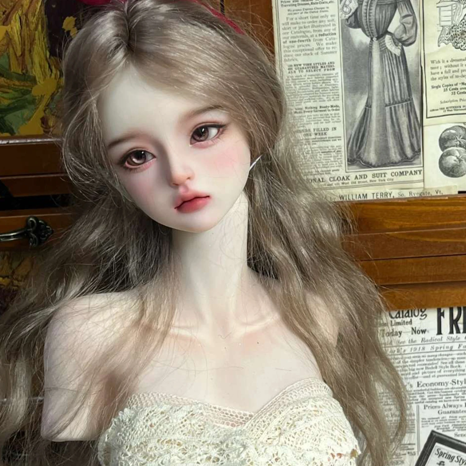 夢のような目と唇の芸術的な置物女性のための人形、バラのbjd - Resin Art Order のレビューと価格