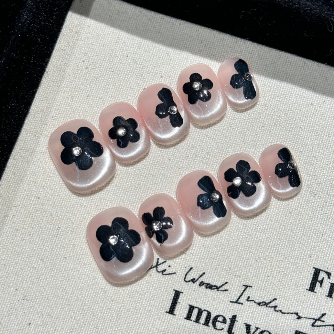 10個入り手作りプレスショートラウンドネイルアート、美しいフ - Resin Art Using Flowers のレビューと価格